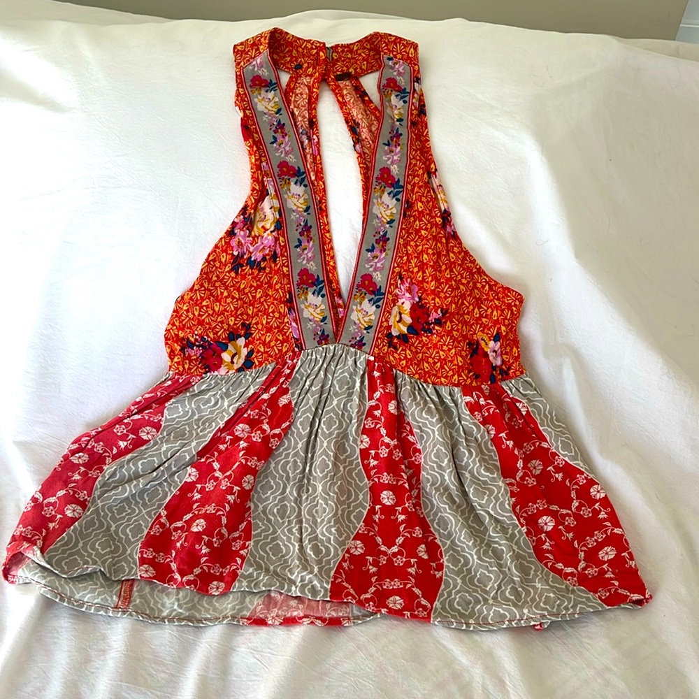 Free People sleeveless blouse, multicolor orange, coral and gray.